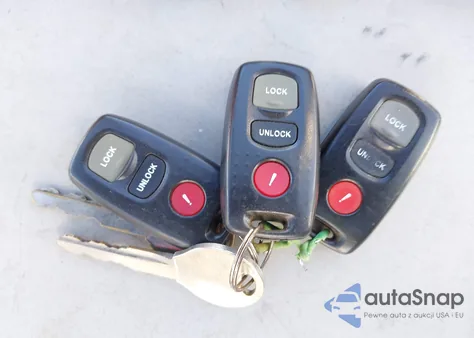 2002 Mazda Protege5 из США, поврежденный, VIN JM1BJ245121633112